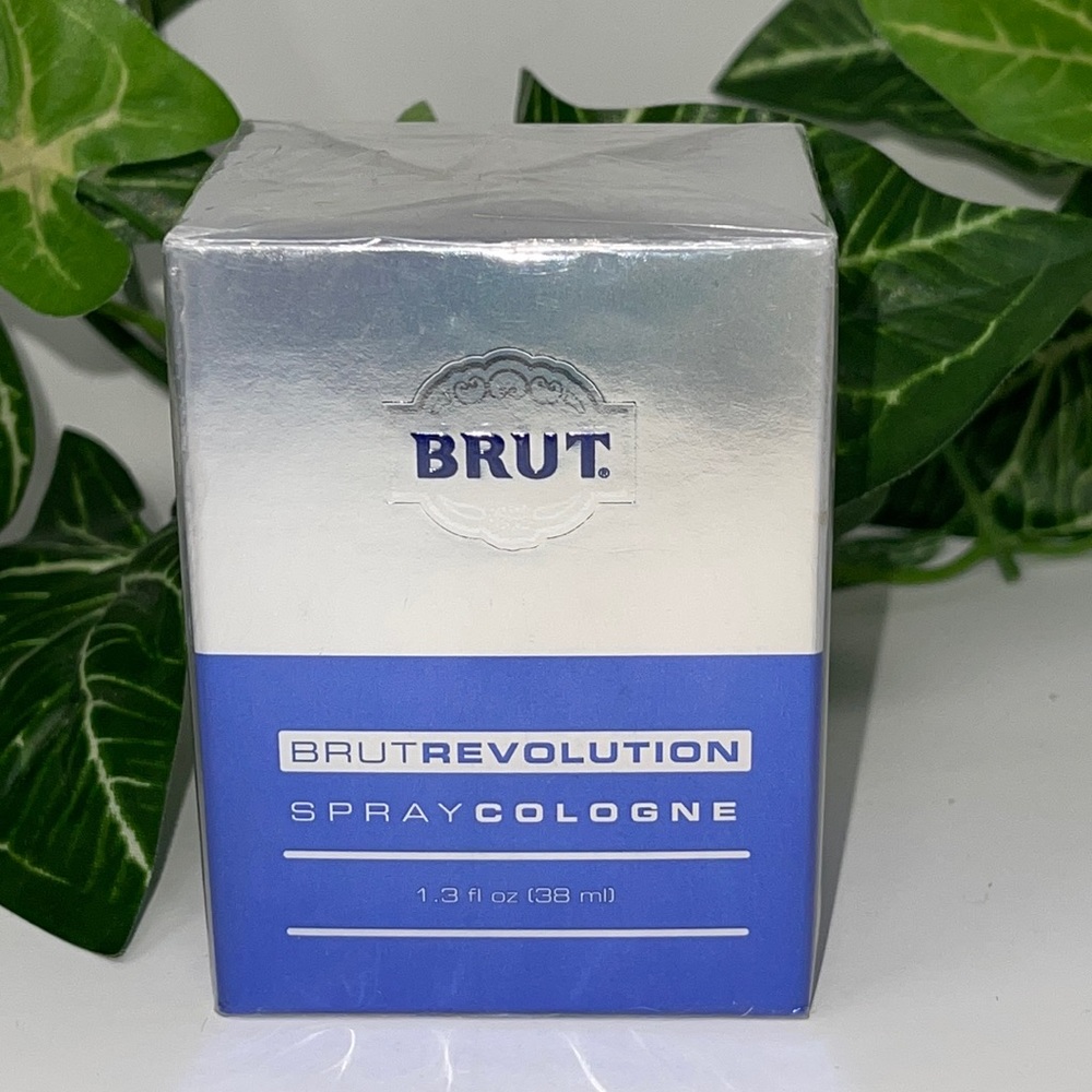 Brut Mens Cologne Spray New Revolution Woody Aquatic Scent Nice Gift 1.3 fl oz